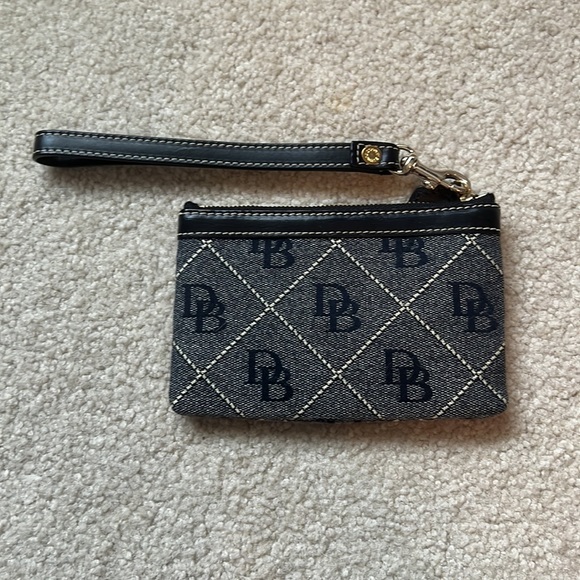 Dooney & Bourke Wristlet - Picture 2 of 3